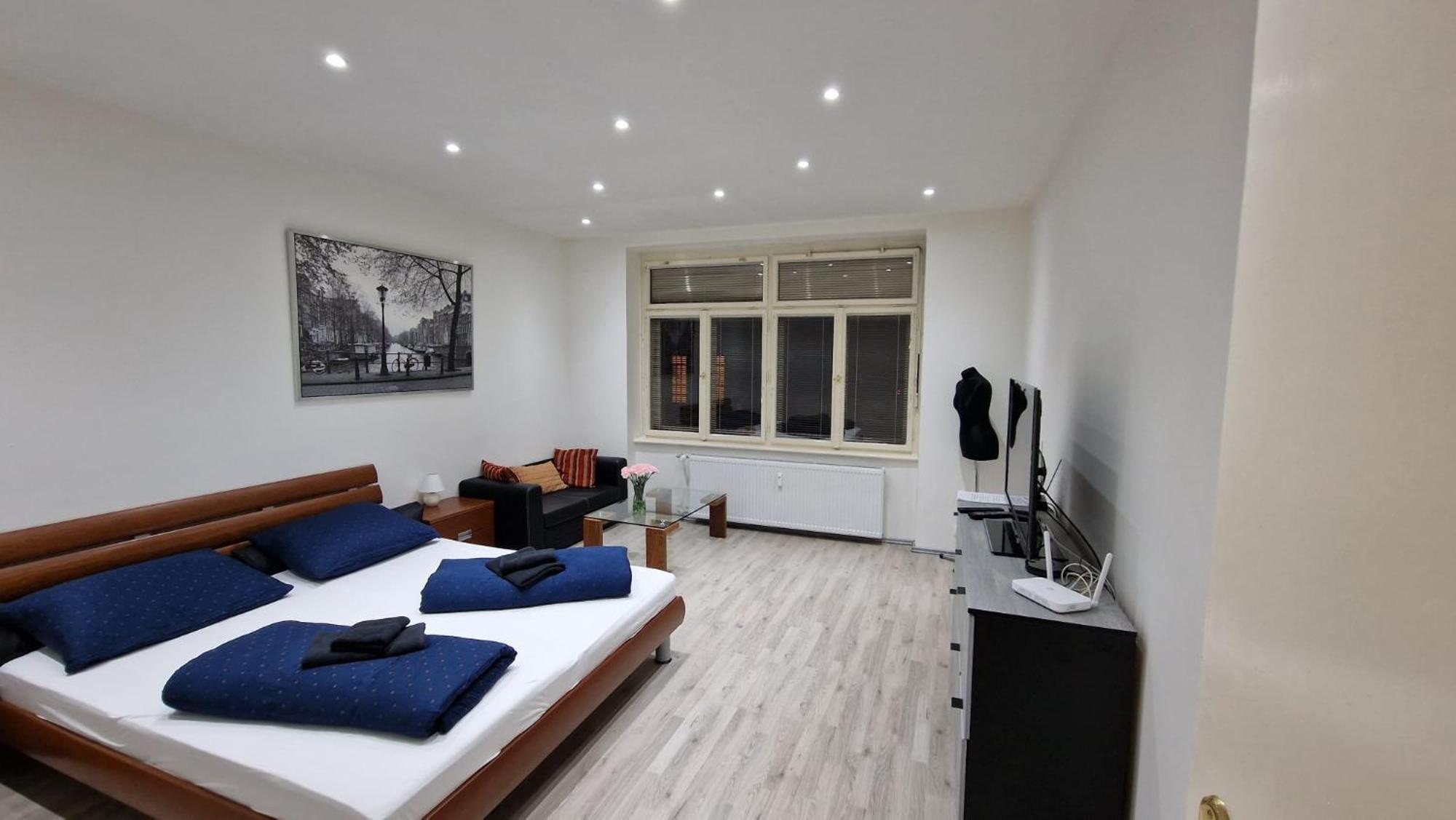 Apartment Flora - Late Check-Out At Noon 12 O Clock For Free Bratislava Dış mekan fotoğraf